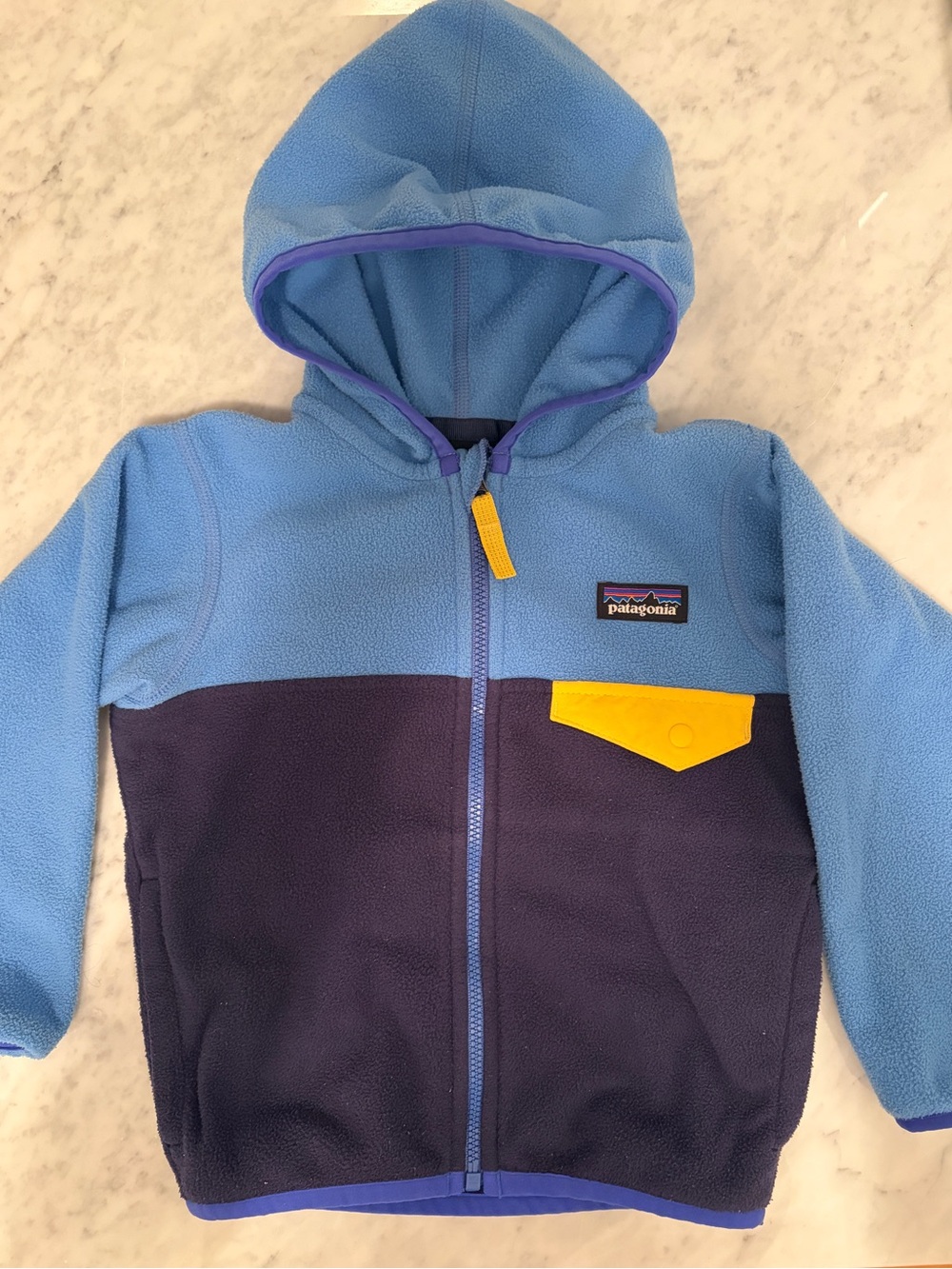 Patagonia Kids Two-Tone Light Blue and Navy Hooded Fleece with Yellow Pocket